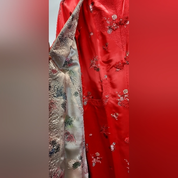 Authentic Vtg Asian Silk 2 Piece Robe & Dress - Picture 3 of 9